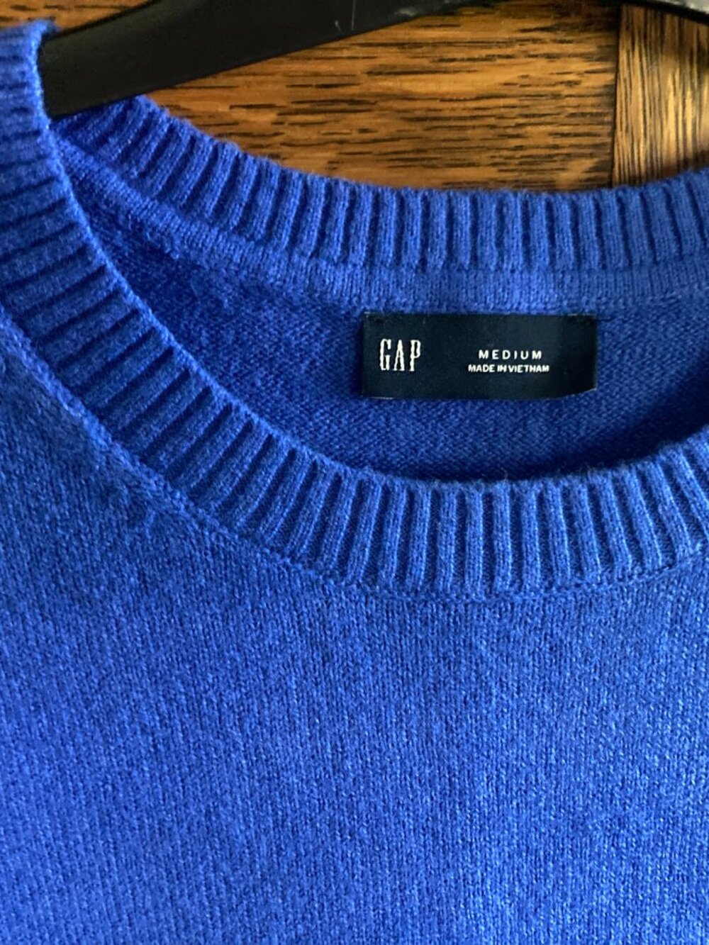 Lot of 4 sweaters: 3 GAP CashSoft Baby T-shirt & 1 Old Navy, medium, NWT & EUC - Picture 2 of 5
